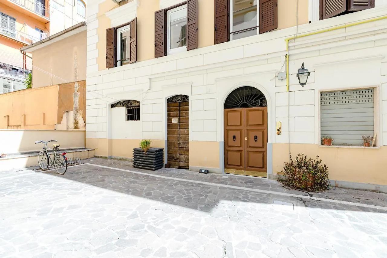 Cavour Luxury Home Roma 0*,