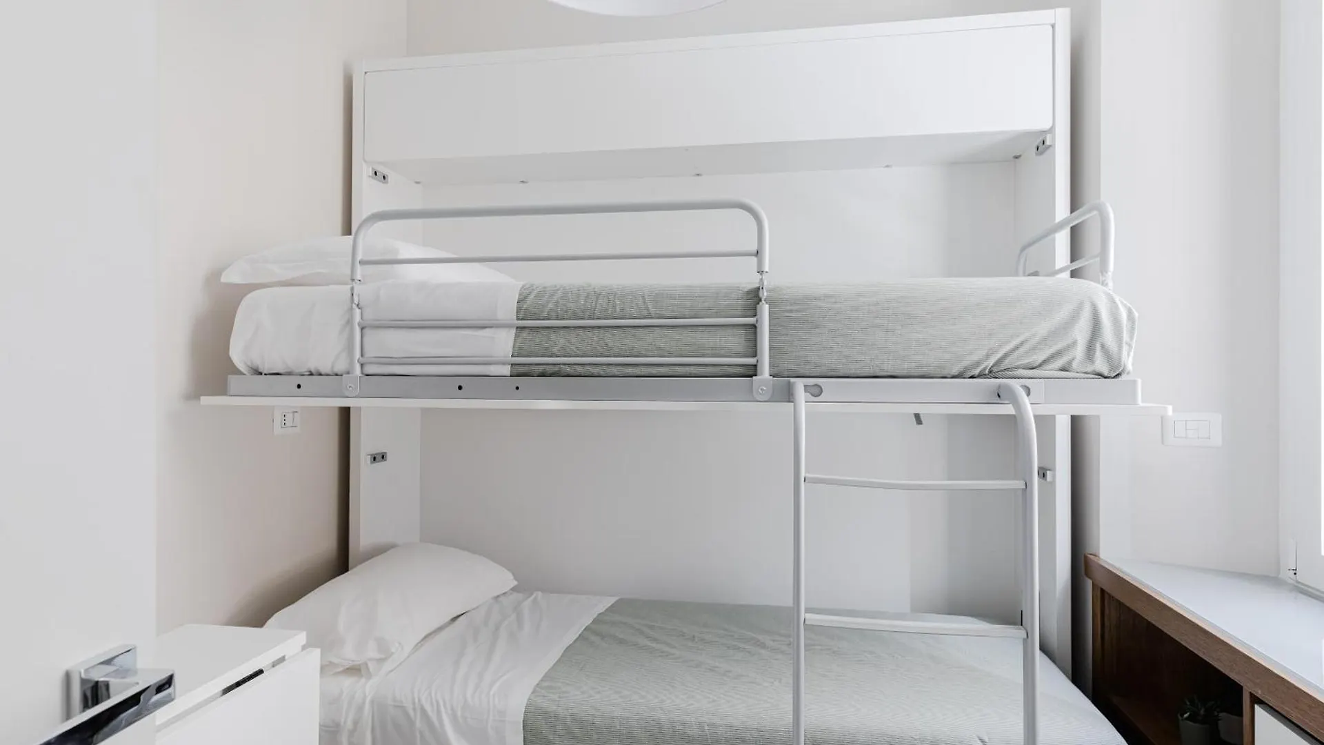 Cavour Luxury Home Rome Apartment